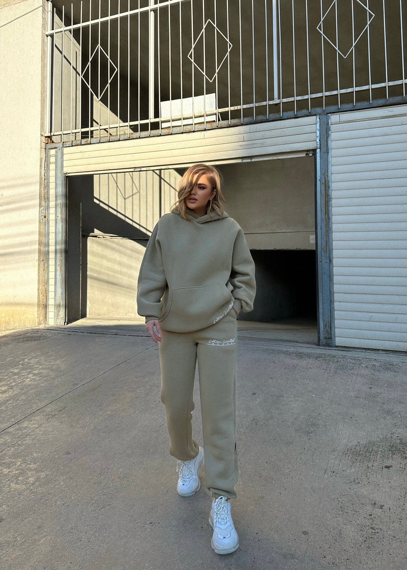 KOSTUM SPORTIV BLUZE DHE TUTA
