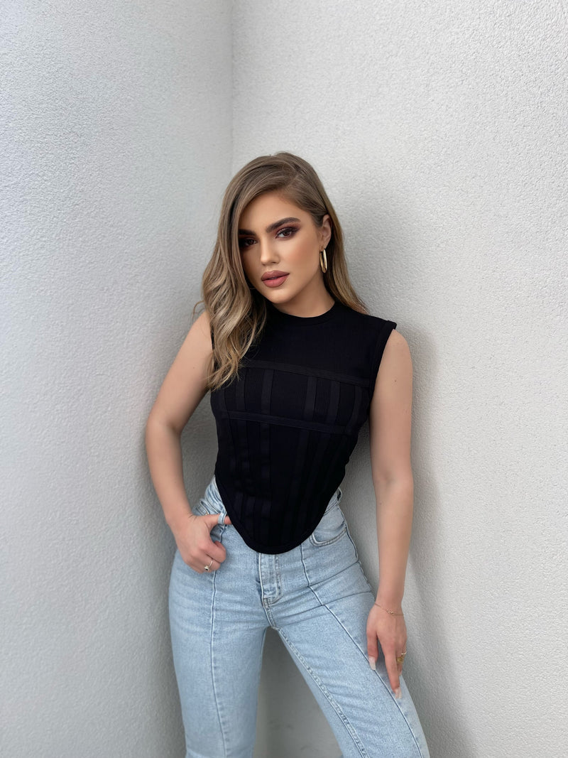 BLUZE NE FORME CORSEJE