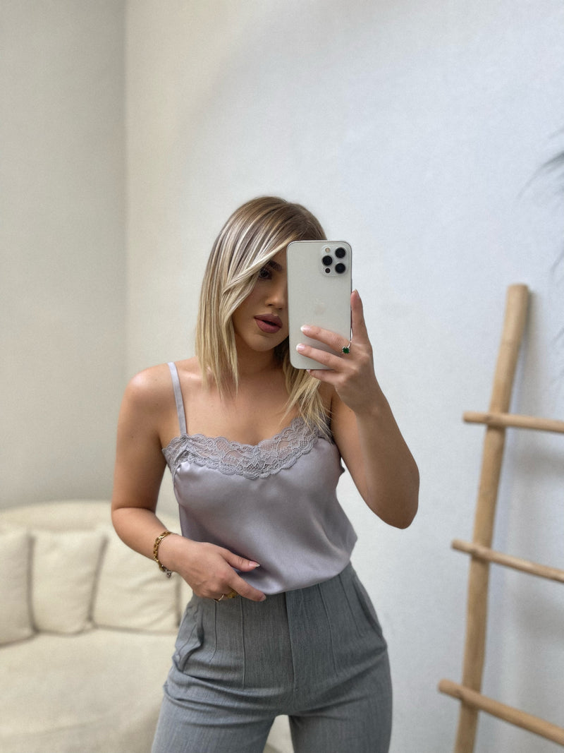 KANATJERE SATEN ME DANTELLE PERPARA