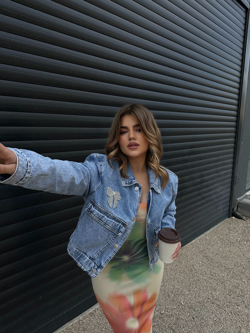 XHAKETE XHINS ME FJONGO DHE GURE TE VEGJEL