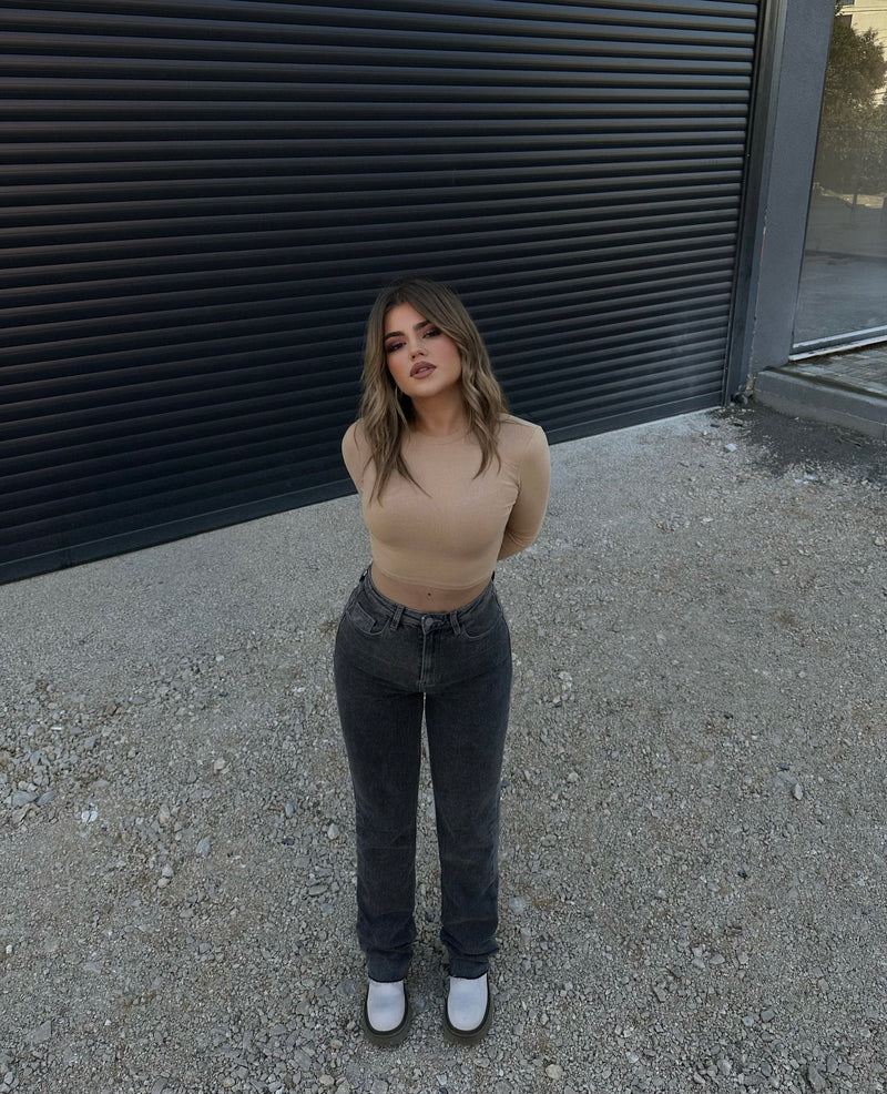 CROP TOP ME KRAHE TE GJATA