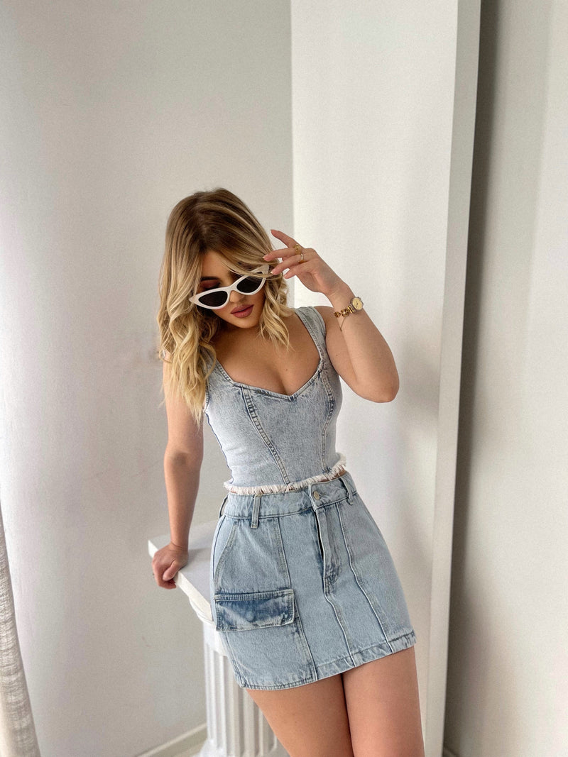 CROP XHINS ME RRIPA