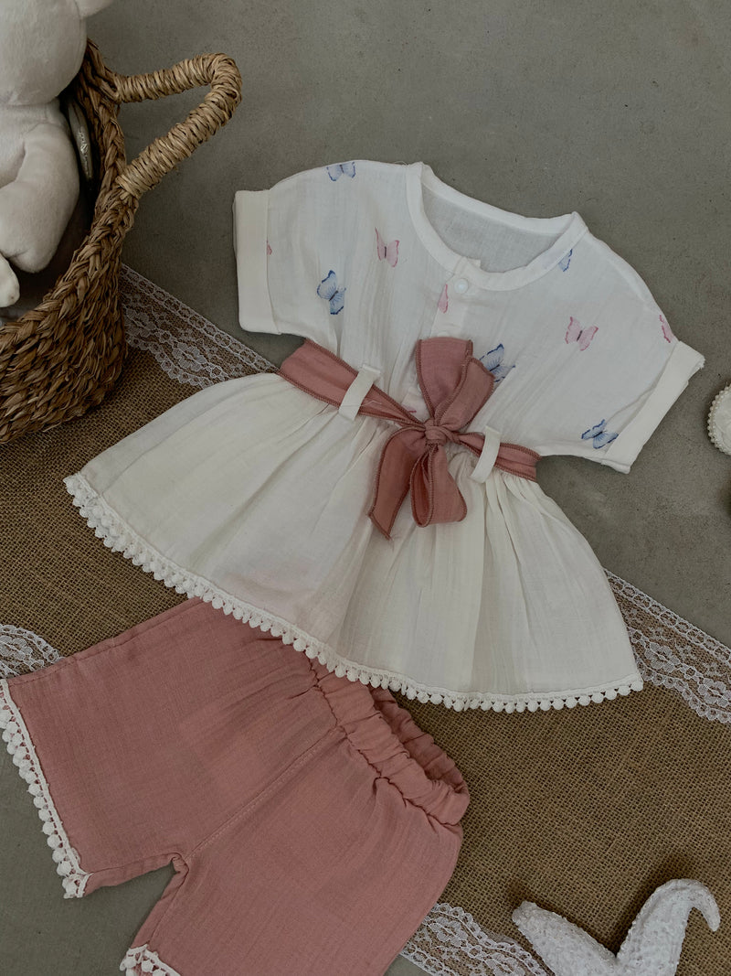 SET BLUZE E GJATE DHE PANTALLONA TE SHKURTER