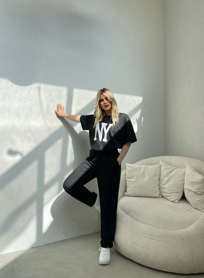 KOSTUM SPORTIV NY