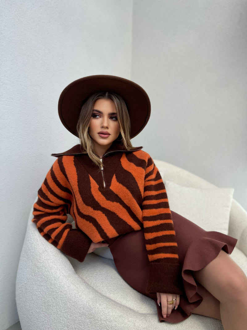 BLUZE ME JAKE TE LARTE DHE ME VIZA PORTOKALLI