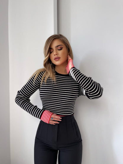 BLUZE E SHKURTER ME VIZA