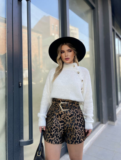 PANTALLONA TE SHKURTRA ME DIZENJO LEOPARD