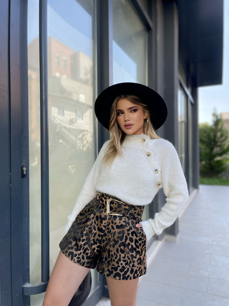 PANTALLONA TE SHKURTRA ME DIZENJO LEOPARD