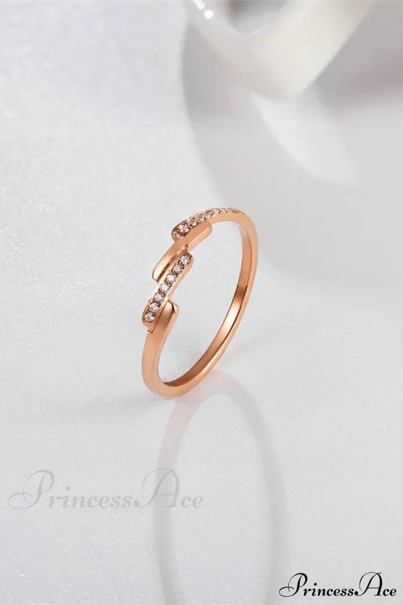 Korean Style Titanium Steel Diamond Ring Rose Gold / 6