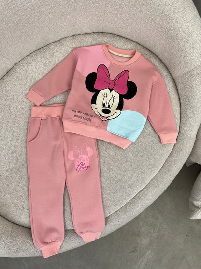 KOSTUM SPORTIV ME MINNIE MOUSE