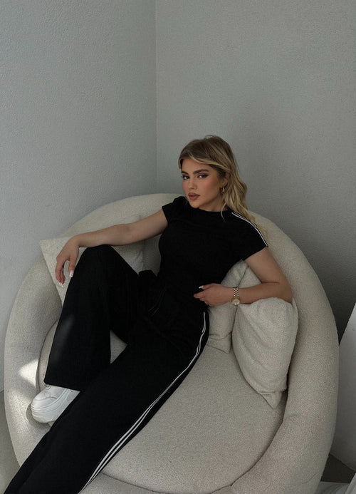 SET ME CROP DHE PANTALLONA TE GJERA