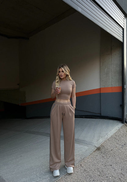 SET ME CROP DHE PANTALLONA TE GJERA