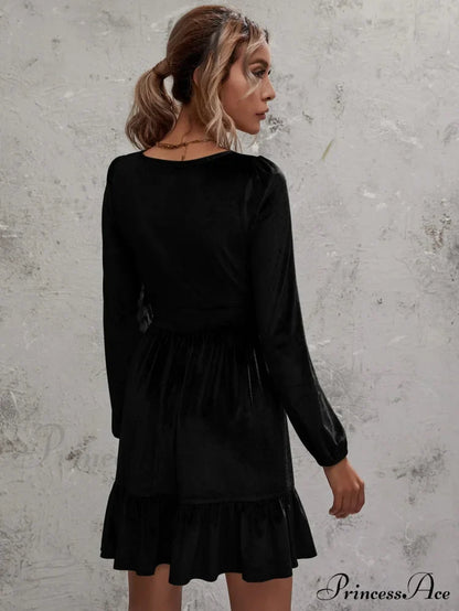 Velvet Ruffled Dress With Deep V-Neck And Puff Sleeves M / Burgundy